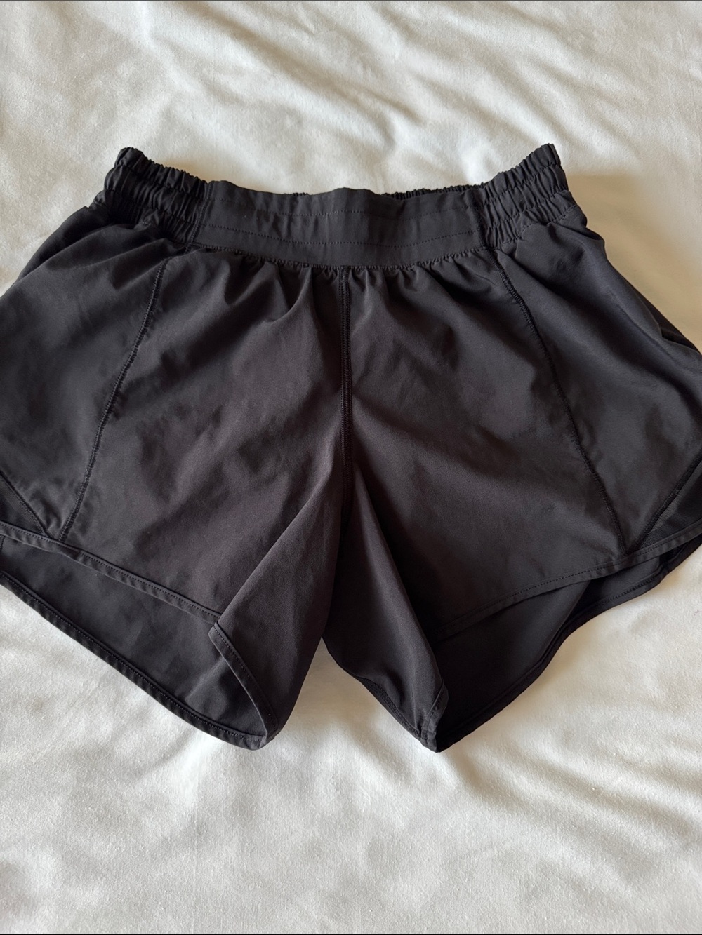 Lululemon Athletica Hotty Hot Black Lightweight Low Rise Activewear Sz 6